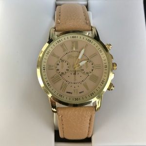 Geneva Watch goldstone w/tan leather straps